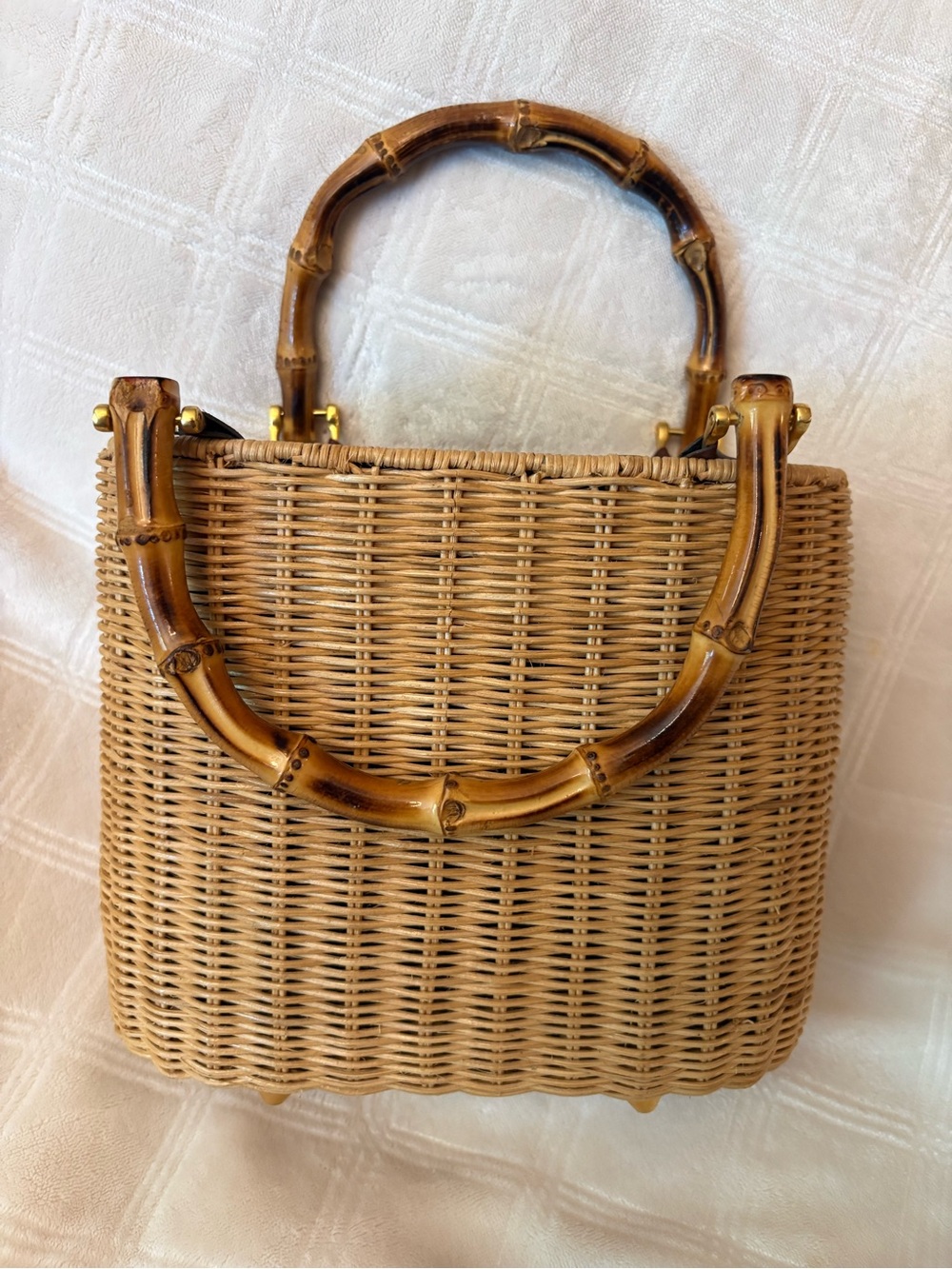 Woven Straw Bamboo-Handle Brass Feet and Connecters Hobo Bag in Tan & Brass